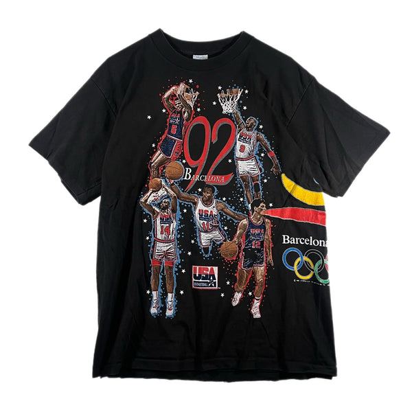 Vintage NBA 1992 USA Olympics Barcelona Dream Team Men's Graphic T Shirt (Large)